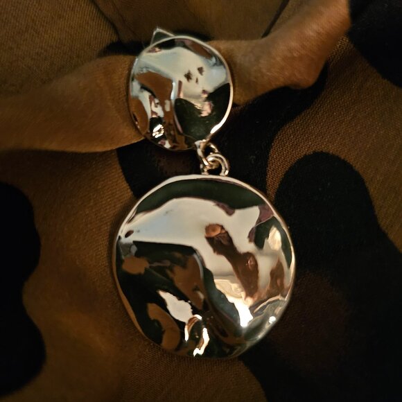 NWT WHBM GOLD TONED DANGLE PIERCED EARRINGS with SECURE and STYLISH LIFTER BACKS - Picture 9 of 15